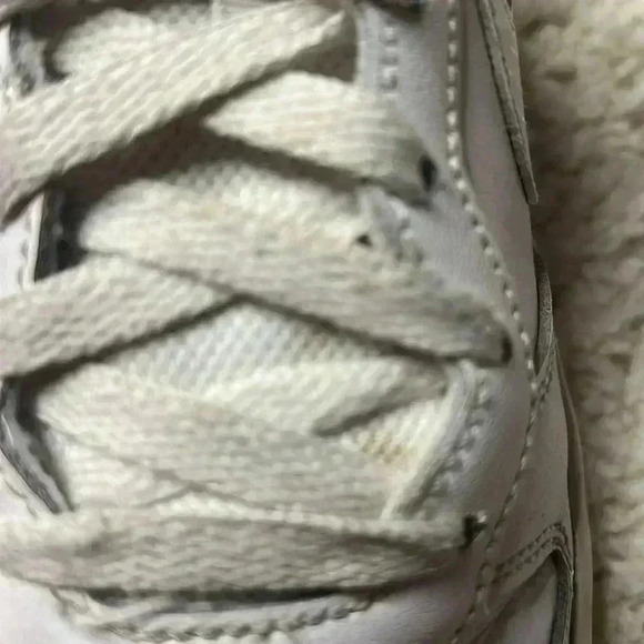 NIKE SIZE 6Y WHITE AIR FORCE 1 PREOWNED - Picture 10 of 16